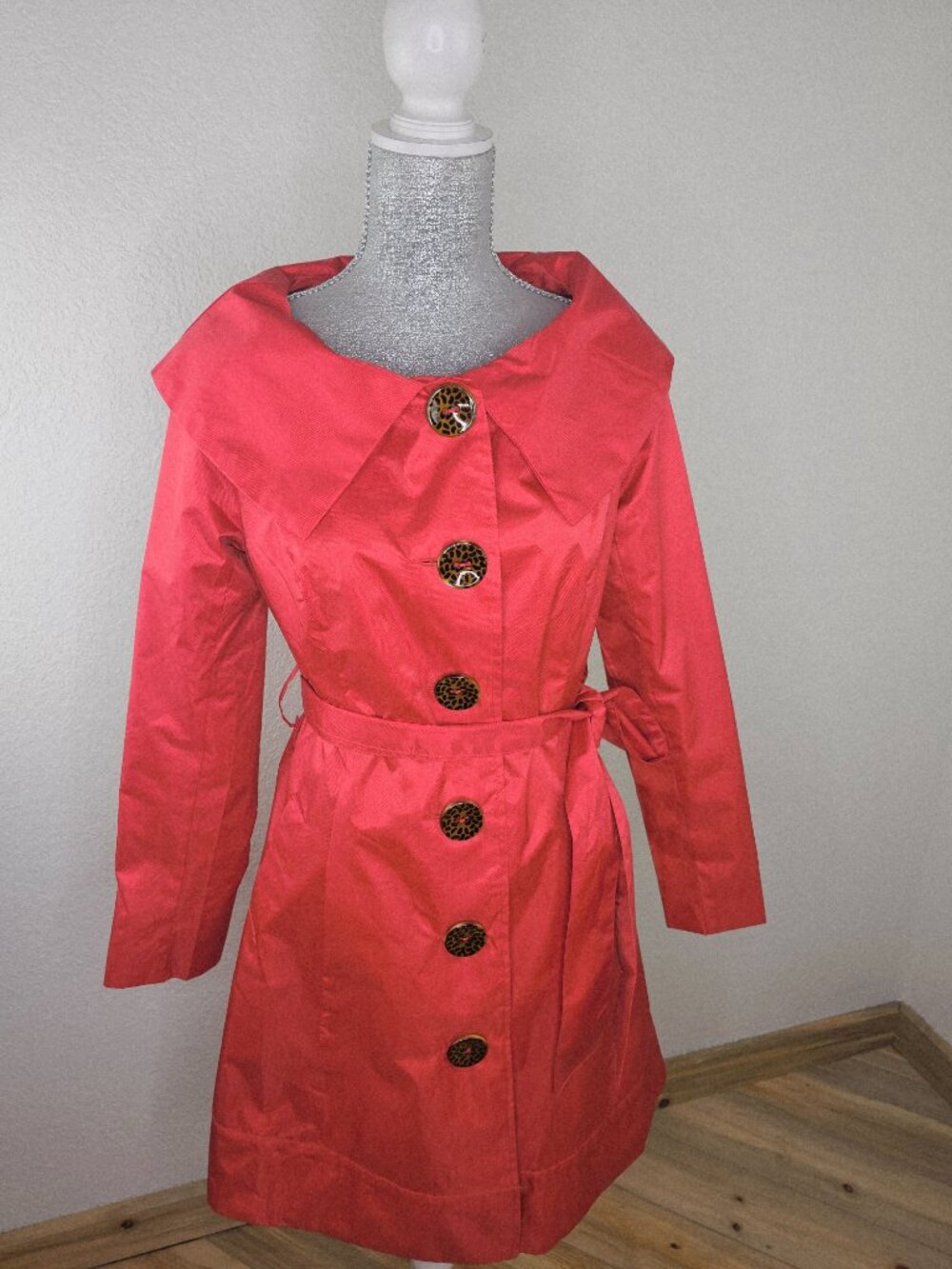 Love Stitch Statement Red Belted Trench Coat Size Medium - Picture 6 of 9
